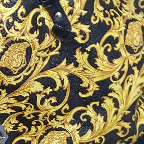 Versace borroco
